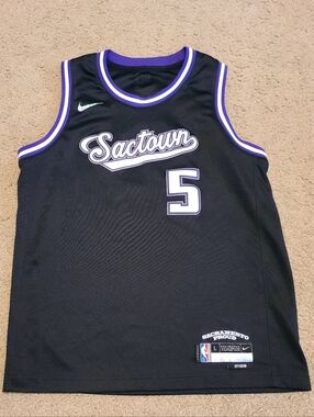 Youth L, Nike Black Sacramento 'Sactown' #5 De'Aaron Fox Basketball Jersey